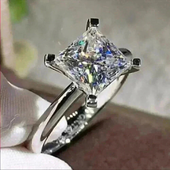 2ct Princess Cut Solitaire Diamond Ring - Picture 1 of 4